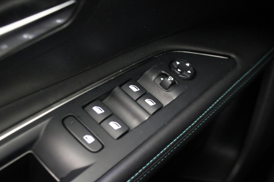 Peugeot 5008 1.2 PureTech Allure |Camera|Navi|