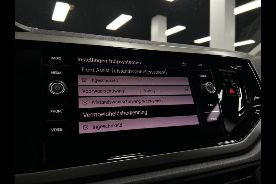 Volkswagen Polo 1.0 | PDC | Clima| Carplay| Virtual Cockpit|