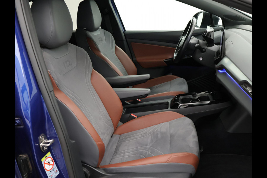 Volkswagen ID.4 FIRST 77 kWh 1st + 20 INCH LMV | TREKHAAK | CAMERA | SFEERVERLICHTING | ADAPTIVE CRUISE | STOELVERW.