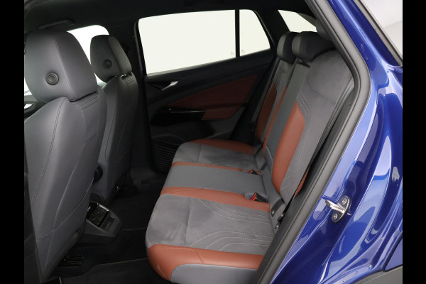 Volkswagen ID.4 FIRST 77 kWh 1st + 20 INCH LMV | TREKHAAK | CAMERA | SFEERVERLICHTING | ADAPTIVE CRUISE | STOELVERW.