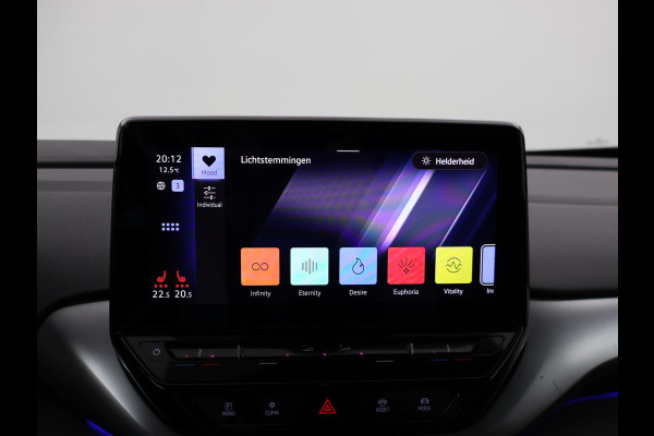 Volkswagen ID.4 FIRST 77 kWh 1st + 20 INCH LMV | TREKHAAK | CAMERA | SFEERVERLICHTING | ADAPTIVE CRUISE | STOELVERW.