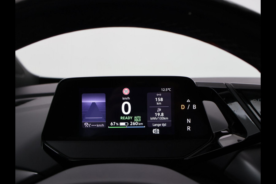 Volkswagen ID.4 FIRST 77 kWh 1st + 20 INCH LMV | TREKHAAK | CAMERA | SFEERVERLICHTING | ADAPTIVE CRUISE | STOELVERW.