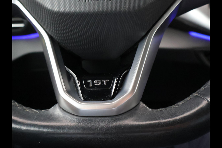 Volkswagen ID.4 FIRST 77 kWh 1st + 20 INCH LMV | TREKHAAK | CAMERA | SFEERVERLICHTING | ADAPTIVE CRUISE | STOELVERW.