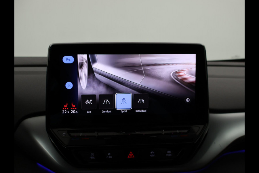 Volkswagen ID.4 FIRST 77 kWh 1st + 20 INCH LMV | TREKHAAK | CAMERA | SFEERVERLICHTING | ADAPTIVE CRUISE | STOELVERW.