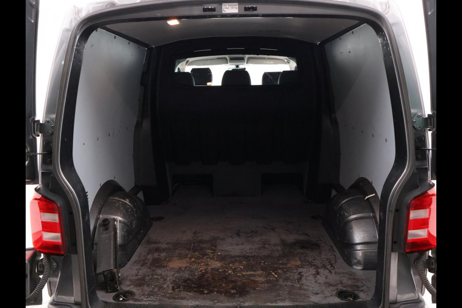 Volkswagen Transporter 2.0 TDI 150 PK DSG DUBBEL CABINE HIGHLINE + LEDER | CAMERA | LED | CARPLAY | T-EDITION