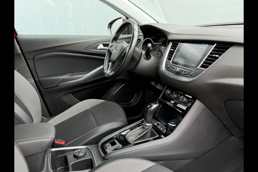 Opel Grandland X BWJ 2019 | 1.2T 131PK Bus Executive AUTOMAAT | TREKHAAK | CAMERA A | LEDER/STOF | NAVI | CLIMA | STOELVERW | CARPLAY | PRIVACY GLASS |