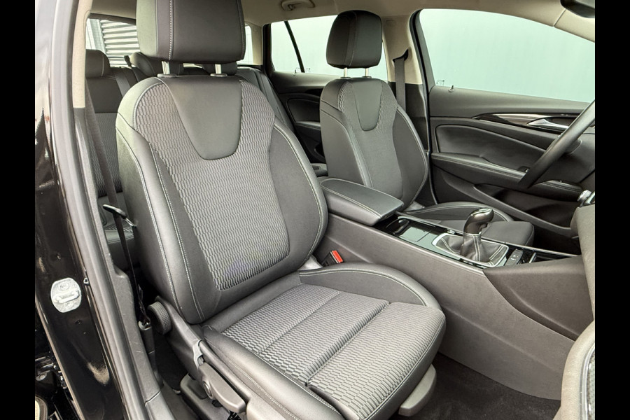 Opel Insignia Sports Tourer BWJ 2021 | 1.5CDTI 123PK Bus. Elegance | TREKHAAK | CAMERA A | NAVI | CLIMA | CARPLAY | PDC 2X | LEDER/STOF |
