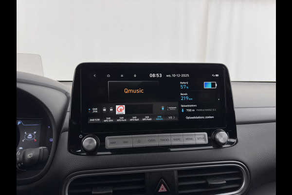 Hyundai Kona EV Fashion 64 kWh (3-Fase) {SOH-100%} (INCL-BTW)  Aut * HEATPUMP | NAVI-FULLMAP | LEATHER-FABRIC | KEYLESS | CAMERA | DAB | ECC | PDC | ADAPTIVE-CRUISE | LANE-ASSIST | HEATED SEATS | PRIVACY-GLASS | HEAD-UP | SHIFT-PADDLES | 17"A