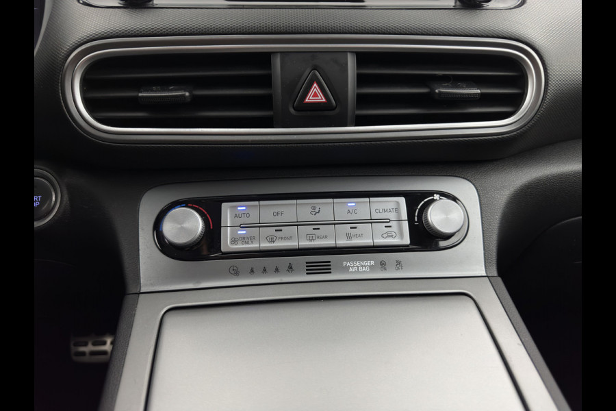 Hyundai Kona EV Fashion 64 kWh (3-Fase) {SOH-100%} (INCL-BTW)  Aut * HEATPUMP | NAVI-FULLMAP | LEATHER-FABRIC | KEYLESS | CAMERA | DAB | ECC | PDC | ADAPTIVE-CRUISE | LANE-ASSIST | HEATED SEATS | PRIVACY-GLASS | HEAD-UP | SHIFT-PADDLES | 17"A