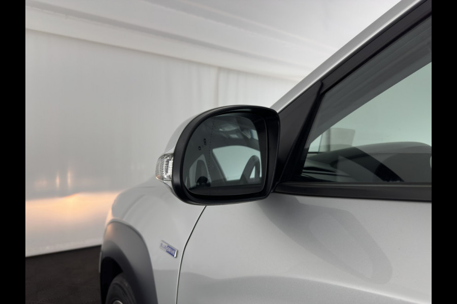 Hyundai Kona EV Fashion 64 kWh (3-Fase) {SOH-100%} (INCL-BTW)  Aut * HEATPUMP | NAVI-FULLMAP | LEATHER-FABRIC | KEYLESS | CAMERA | DAB | ECC | PDC | ADAPTIVE-CRUISE | LANE-ASSIST | HEATED SEATS | PRIVACY-GLASS | HEAD-UP | SHIFT-PADDLES | 17"A