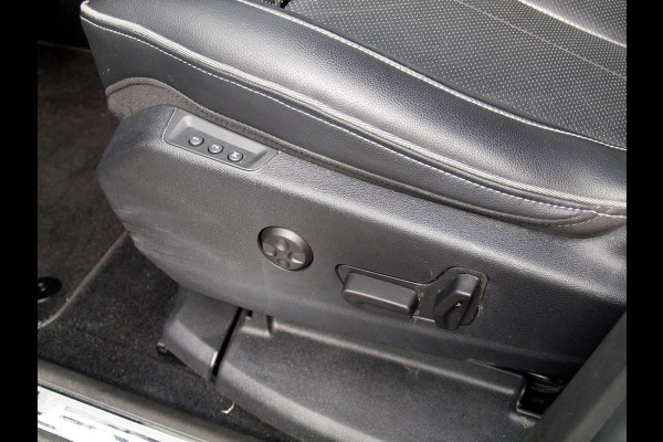 Opel Grandland X 1.2 Turbo Innovation | Gereviseerde motor | Automaat | Camera | Apple Carplay | Leer | Trekhaak |