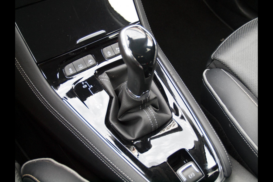 Opel Grandland X 1.2 Turbo Innovation | Gereviseerde motor | Automaat | Camera | Apple Carplay | Leer | Trekhaak |