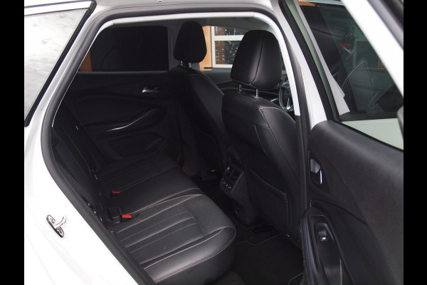 Opel Grandland X 1.2 Turbo Innovation | Gereviseerde motor | Automaat | Camera | Apple Carplay | Leer | Trekhaak |