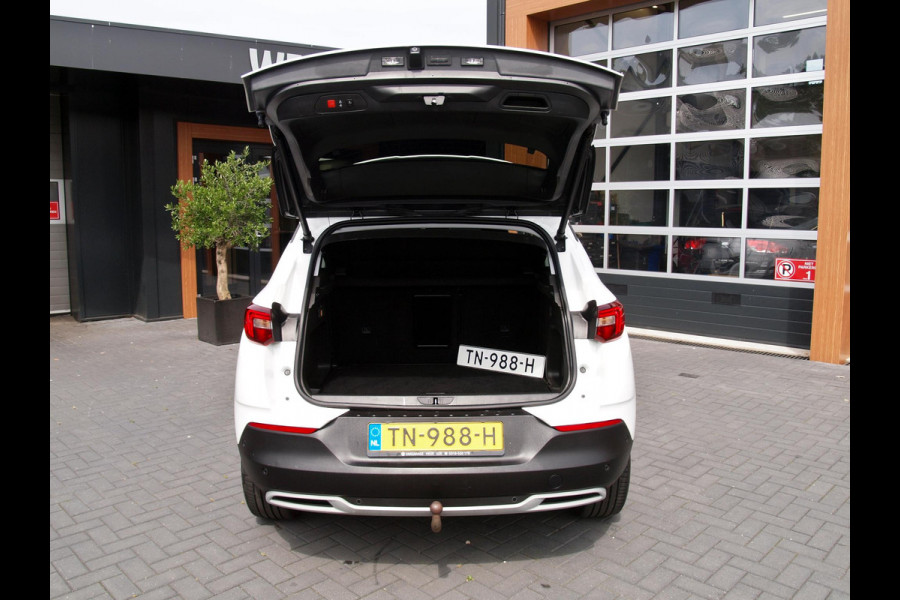 Opel Grandland X 1.2 Turbo Innovation | Gereviseerde motor | Automaat | Camera | Apple Carplay | Leer | Trekhaak |
