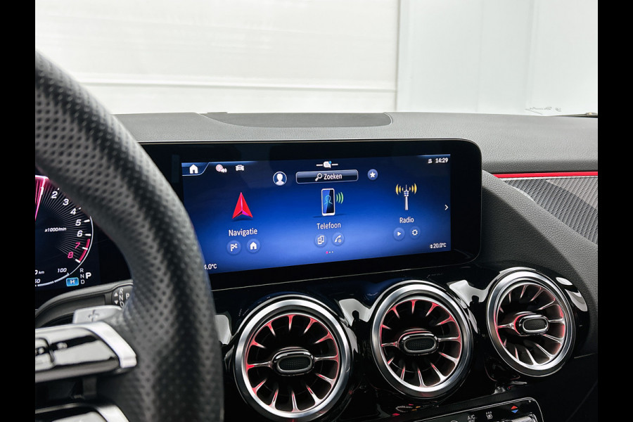 Mercedes-Benz GLA 250 e AMG Plug-In Hybride 5 spaaks lichtmetalen velgen | Navigatie | Parking support met camera | Inclusief 24 maanden MB Certified garantie voor Europa.