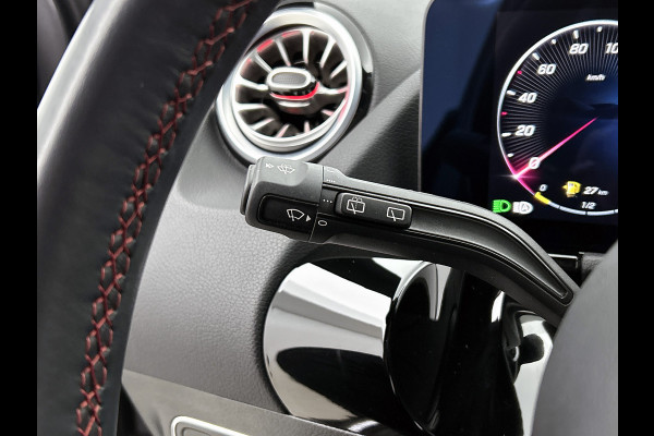 Mercedes-Benz GLA 250 e AMG Plug-In Hybride 5 spaaks lichtmetalen velgen | Navigatie | Parking support met camera | Inclusief 24 maanden MB Certified garantie voor Europa.