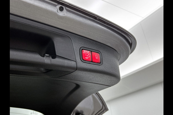 Mercedes-Benz GLA 250 e AMG Plug-In Hybride 5 spaaks lichtmetalen velgen | Navigatie | Parking support met camera | Inclusief 24 maanden MB Certified garantie voor Europa.
