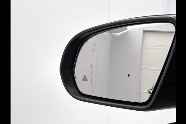 Mercedes-Benz GLA 250 e AMG Plug-In Hybride 5 spaaks lichtmetalen velgen | Navigatie | Parking support met camera | Inclusief 24 maanden MB Certified garantie voor Europa.