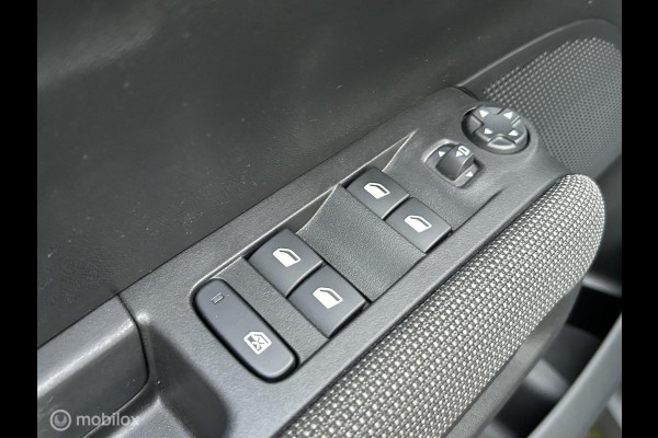 Citroën C3 Aircross 1.2 PureTech Max 110 PK 17" LM / FM nav / camera / LED