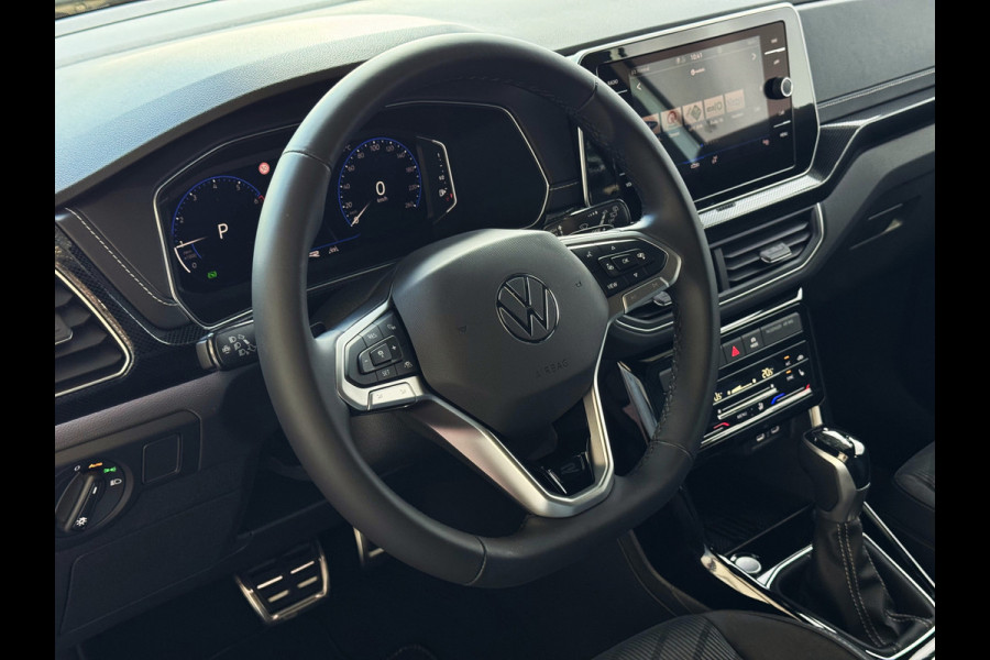 Volkswagen T-Cross ✅ NIEUWE AUTO ✅ TSI 115PK R-LINE EDITION KEYLESS TREKHAAK LED IQ CAMERA STOELVERW ✅2025✅ "Volkswagen rijden begint bij Topautos.nl – 75 topmodellen direct op voorraad!"