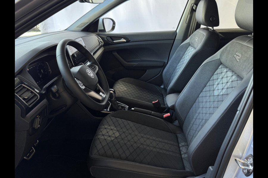 Volkswagen T-Cross ✅ NIEUWE AUTO ✅ TSI 115PK R-LINE EDITION KEYLESS TREKHAAK LED IQ CAMERA STOELVERW ✅2025✅ "Volkswagen rijden begint bij Topautos.nl – 75 topmodellen direct op voorraad!"