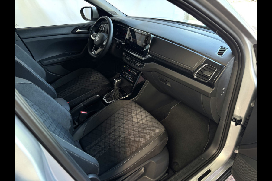 Volkswagen T-Cross ✅ NIEUWE AUTO ✅ TSI 115PK R-LINE EDITION KEYLESS TREKHAAK LED IQ CAMERA STOELVERW ✅2025✅ "Volkswagen rijden begint bij Topautos.nl – 75 topmodellen direct op voorraad!"