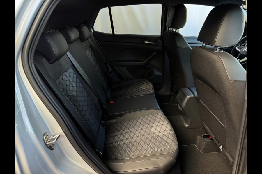 Volkswagen T-Cross ✅ NIEUWE AUTO ✅ TSI 115PK R-LINE EDITION KEYLESS TREKHAAK LED IQ CAMERA STOELVERW ✅2025✅ "Volkswagen rijden begint bij Topautos.nl – 75 topmodellen direct op voorraad!"