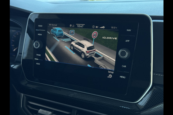 Volkswagen T-Cross ✅ NIEUWE AUTO ✅ TSI 115PK R-LINE EDITION KEYLESS TREKHAAK LED IQ CAMERA STOELVERW ✅2025✅ "Volkswagen rijden begint bij Topautos.nl – 75 topmodellen direct op voorraad!"