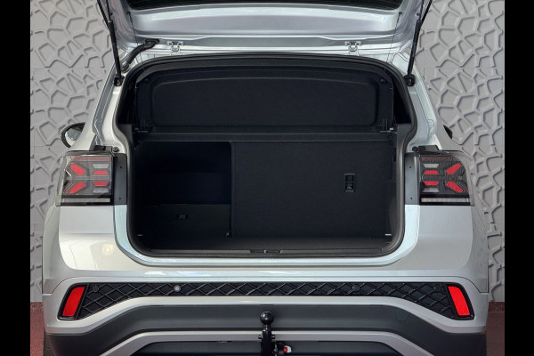 Volkswagen T-Cross ✅ NIEUWE AUTO ✅ TSI 115PK R-LINE EDITION KEYLESS TREKHAAK LED IQ CAMERA STOELVERW ✅2025✅ "Volkswagen rijden begint bij Topautos.nl – 75 topmodellen direct op voorraad!"