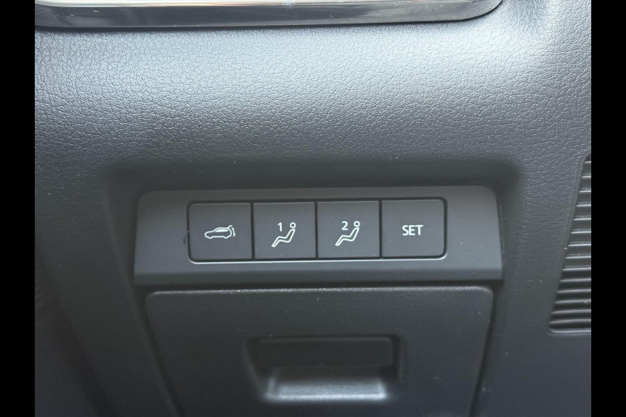 Mazda CX-30 Skyactiv-X 180pk Automaat Luxury | Eerste eigenaar, Trekhaak, Bose, 360 Camera, Leer, Dodehoekherkenning, Stoelverwarming