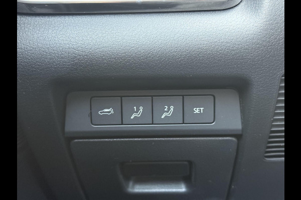 Mazda CX-30 Skyactiv-X 180pk Automaat Luxury | Eerste eigenaar, Trekhaak, Bose, 360 Camera, Leer, Dodehoekherkenning, Stoelverwarming