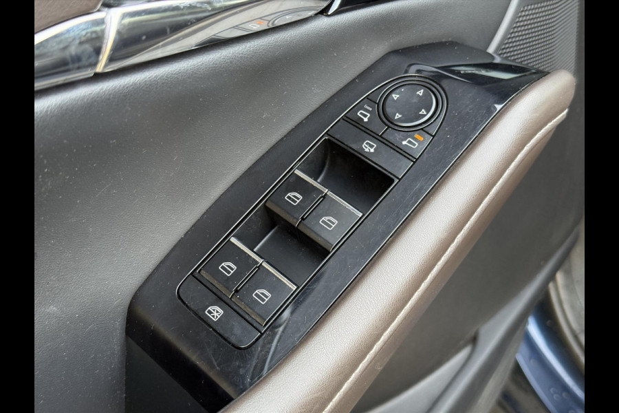 Mazda CX-30 Skyactiv-X 180pk Automaat Luxury | Eerste eigenaar, Trekhaak, Bose, 360 Camera, Leer, Dodehoekherkenning, Stoelverwarming