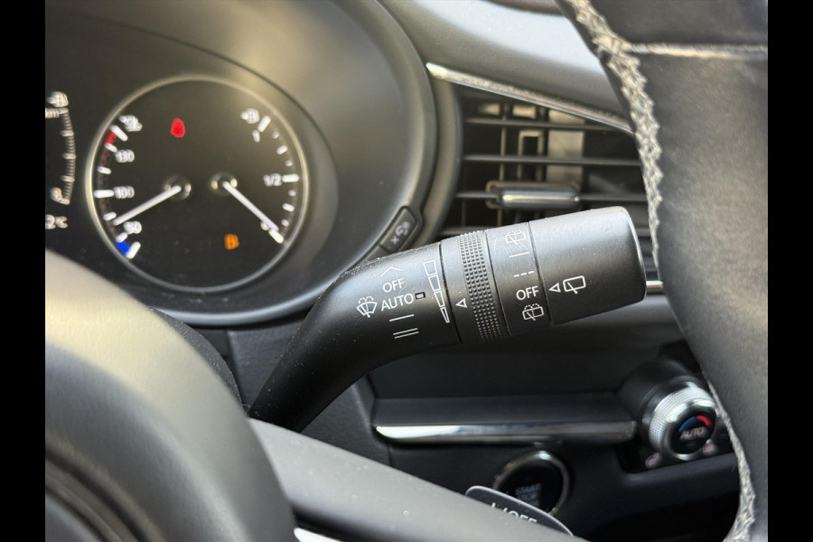 Mazda CX-30 Skyactiv-X 180pk Automaat Luxury | Eerste eigenaar, Trekhaak, Bose, 360 Camera, Leer, Dodehoekherkenning, Stoelverwarming