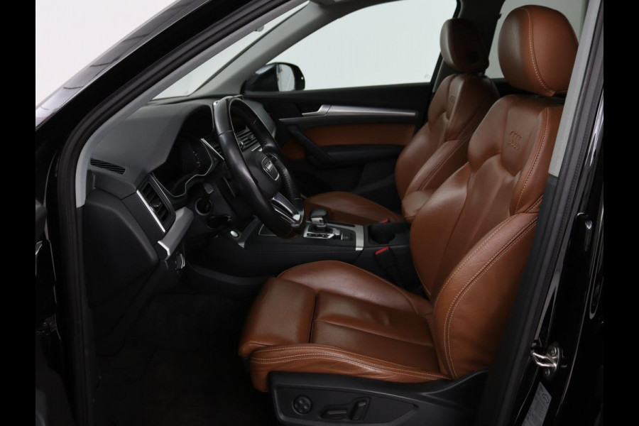 Audi Q5 2.0 TDI quattro Sport | Leder | Stoelverwarming | Trekhaak | Virtual Cockpit | Navigatie | Keyless | Xenon | Elektrische stoelen | Climate control | Parkeerhulp | Cruise control
