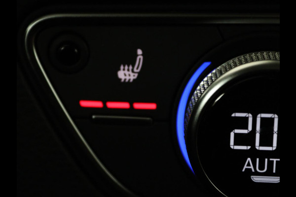 Audi Q5 2.0 TDI quattro Sport | Leder | Stoelverwarming | Trekhaak | Virtual Cockpit | Navigatie | Keyless | Xenon | Elektrische stoelen | Climate control | Parkeerhulp | Cruise control