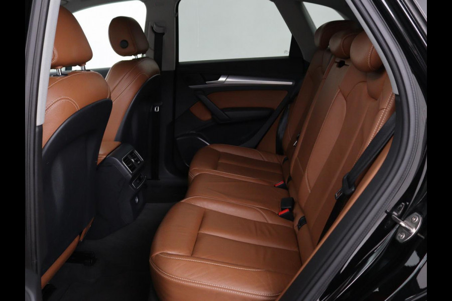 Audi Q5 2.0 TDI quattro Sport | Leder | Stoelverwarming | Trekhaak | Virtual Cockpit | Navigatie | Keyless | Xenon | Elektrische stoelen | Climate control | Parkeerhulp | Cruise control