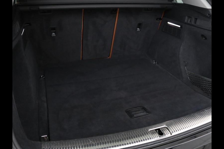 Audi Q5 2.0 TDI quattro Sport | Leder | Stoelverwarming | Trekhaak | Virtual Cockpit | Navigatie | Keyless | Xenon | Elektrische stoelen | Climate control | Parkeerhulp | Cruise control