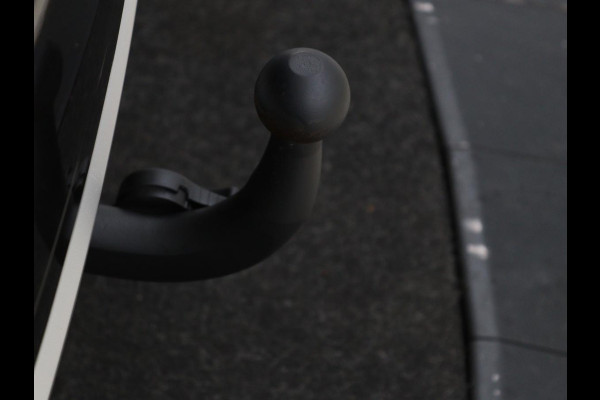 Audi Q5 2.0 TDI quattro Sport | Leder | Stoelverwarming | Trekhaak | Virtual Cockpit | Navigatie | Keyless | Xenon | Elektrische stoelen | Climate control | Parkeerhulp | Cruise control