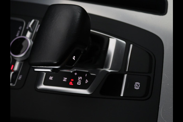 Audi Q5 2.0 TDI quattro Sport | Leder | Stoelverwarming | Trekhaak | Virtual Cockpit | Navigatie | Keyless | Xenon | Elektrische stoelen | Climate control | Parkeerhulp | Cruise control