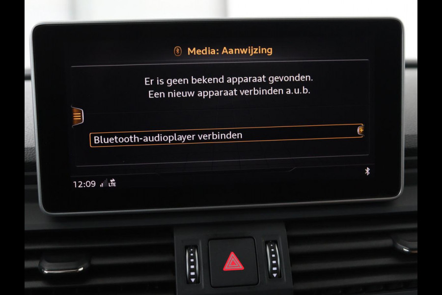 Audi Q5 2.0 TDI quattro Sport | Leder | Stoelverwarming | Trekhaak | Virtual Cockpit | Navigatie | Keyless | Xenon | Elektrische stoelen | Climate control | Parkeerhulp | Cruise control