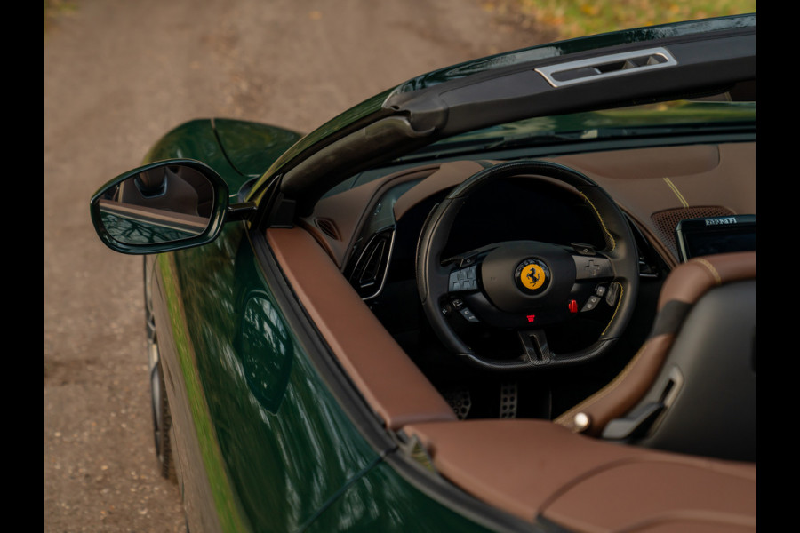 Ferrari Roma Spider 3.9 V8 | Verde British | Pass. display | Carbon stuur