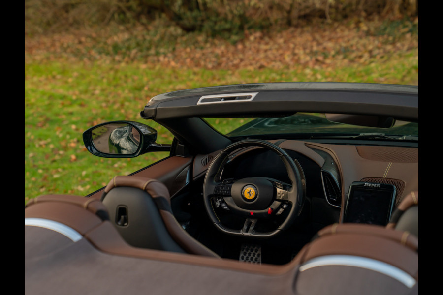 Ferrari Roma Spider 3.9 V8 | Verde British | Pass. display | Carbon stuur