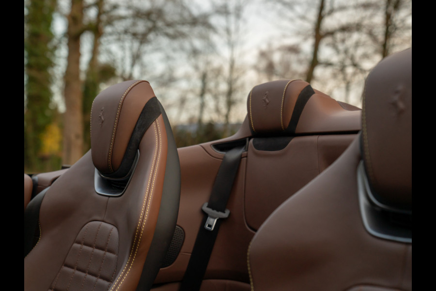 Ferrari Roma Spider 3.9 V8 | Verde British | Pass. display | Carbon stuur