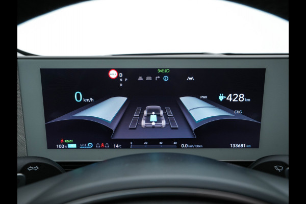 Hyundai IONIQ 5 Connect+ AWD 77.4 kWh [3-FASE] { SOH-92% } (INCL-BTW) Aut.* HEATPUMP | LEATHER | BOSE-AUDIO | FULL-LED | DIGI-COCKPIT | AMBIENT-LIGHT | DAB | SHIFT-PADDLES | HEAD-UP | NAVI-FULLMAP | KEYLESS | CAMERA | HEATED-COMFORTSEATS | ...