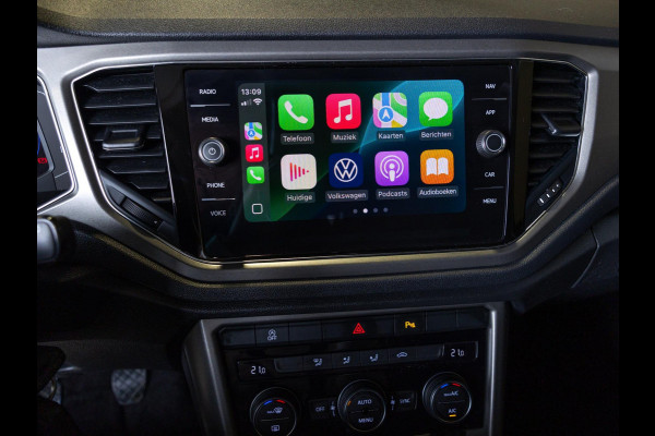 Volkswagen T-Roc 1.0 TSI Style Business / 110pk / Achteruitrij camera / Virtual cockpit /