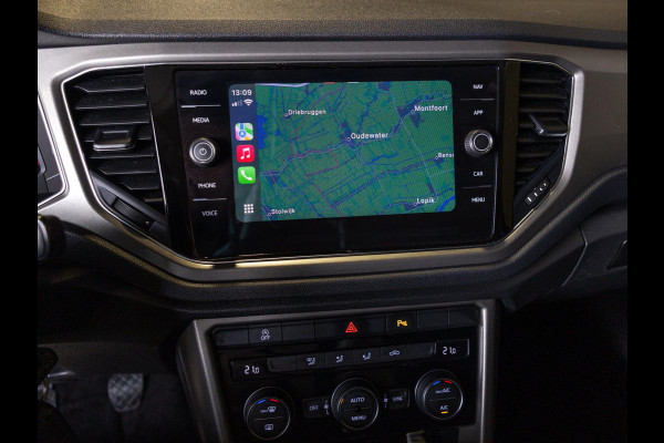 Volkswagen T-Roc 1.0 TSI Style Business / 110pk / Achteruitrij camera / Virtual cockpit /