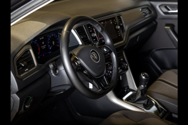 Volkswagen T-Roc 1.0 TSI Style Business / 110pk / Achteruitrij camera / Virtual cockpit /
