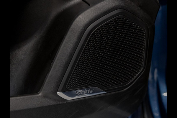 Lynk & Co 01 1.5 / 261pk / Blackstyle