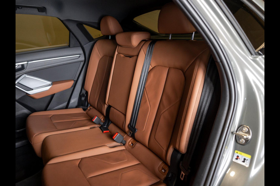 Audi Q3 Sportback 35 TFSI Business Edition / 150pk / Panorama dak / Keyless / Rondomzicht camera /