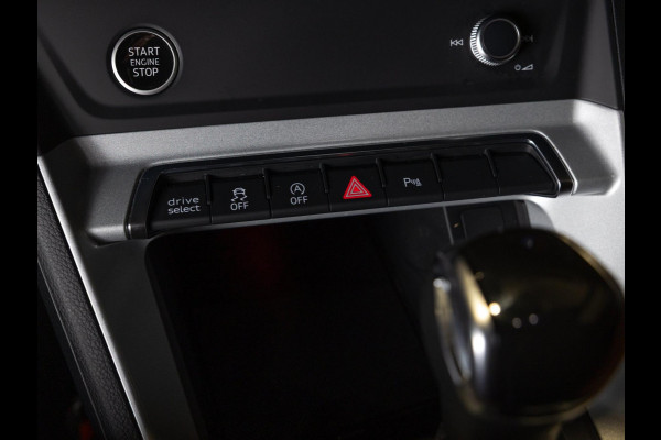 Audi Q3 Sportback 35 TFSI Business Edition / 150pk / Panorama dak / Keyless / Rondomzicht camera /